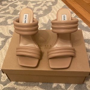 Steve Madden Tahani Nude Heels. Size 7.